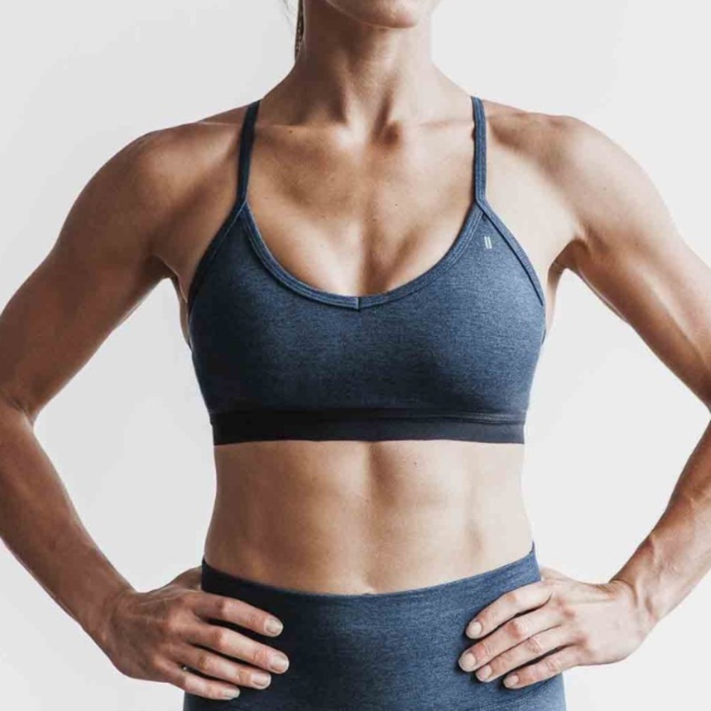 Nobull Matte V Neck Blue Tie Dye Sports Bra Size S